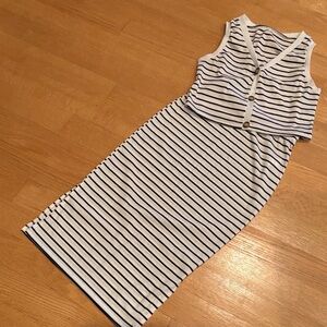 SHEIN nwot small 2 pc top/long skirt set